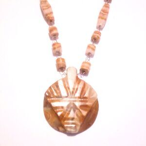 Vintage Ethnic Mexican Agate Carved Face Pendant Necklace